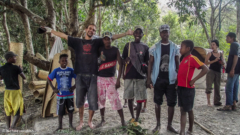 Ecovolunteers and Makay villagers