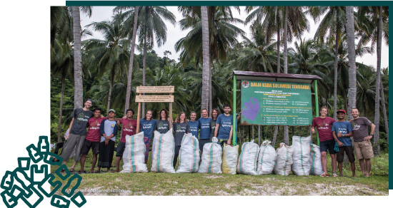 Waste management_Group photo and bags